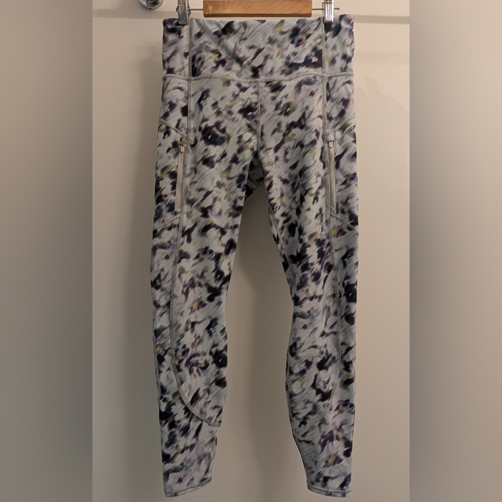 Athleta Rainier Workout Leggings With Pockets, Size Medium
